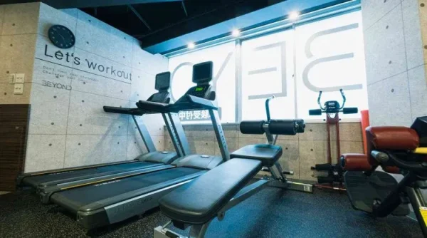 BEYOND(ビヨンド)新宿店