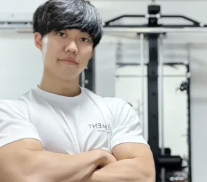 ELEMENT(エレメント) 板橋店の上原トレーナー