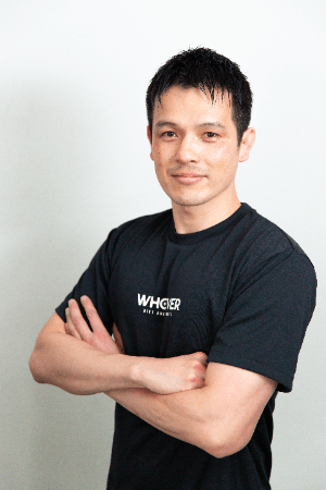 WHOEVER 武蔵小杉本店の小林 寛章トレーナー