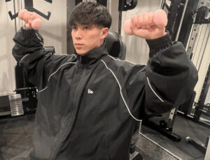 パーソナルジムV-FIT 小岩店の山本隼トレーナー