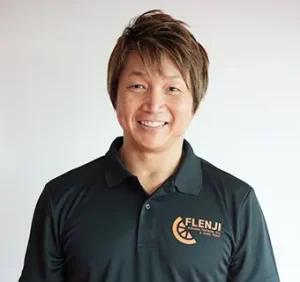 FLENJIの日高 郁人トレーナー