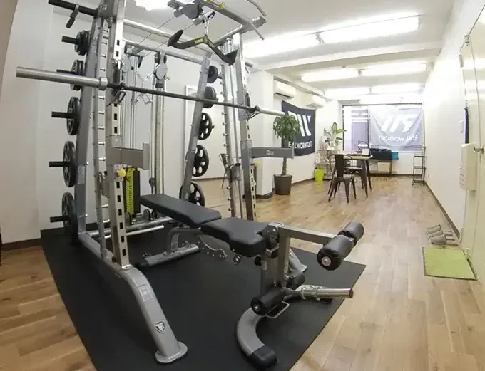 REAL WORKOUT 神田店