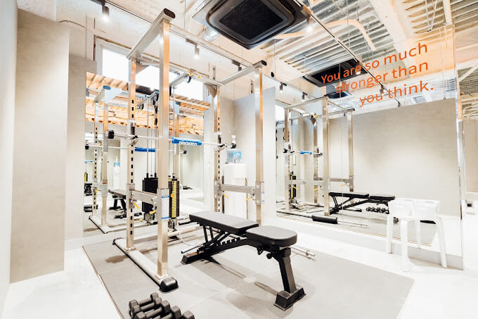 UNDEUX SUPERBODY 博多店