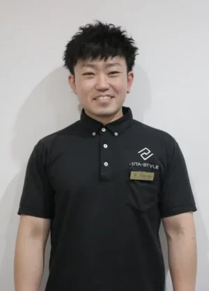 RITA-STYLE 博多店の大内田トレーナー