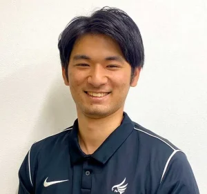 EAGLE BASE 元住吉店の楠後巧馬トレーナー