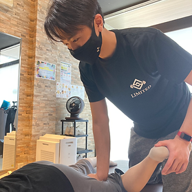 LIMITED 戸田公園東口店の牛窪 逸人トレーナー