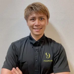 ビーコンセプト 下北沢店の岩崎トレーナー