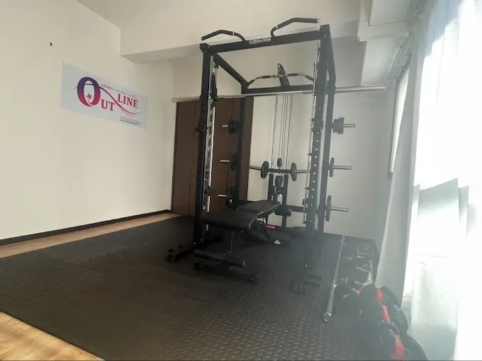 OUTLINE(アウトライン) なんば店