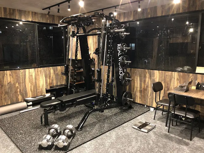 REAL WORKOUT 武蔵浦和店