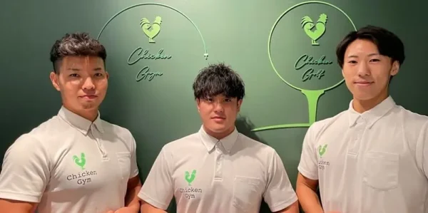 チキンジム 池袋店のトレーナー