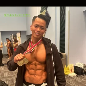 ダイエットパートナー 東陽町店の里森 拓己トレーナー