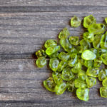 ペリドットの意味や効果・浄化方法などをご紹介！【パワーストーン】