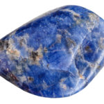 ソーダライトの意味や効果・浄化方法などをご紹介！【パワーストーン】