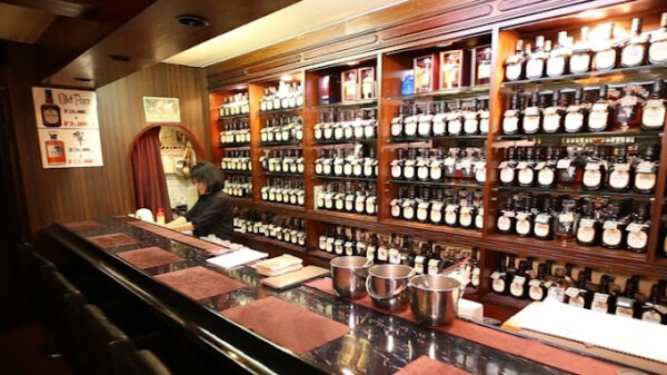 運命鑑定BAR カピルス 北新地店