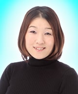 青山瑠輝愛(あおやまるきあ)先生